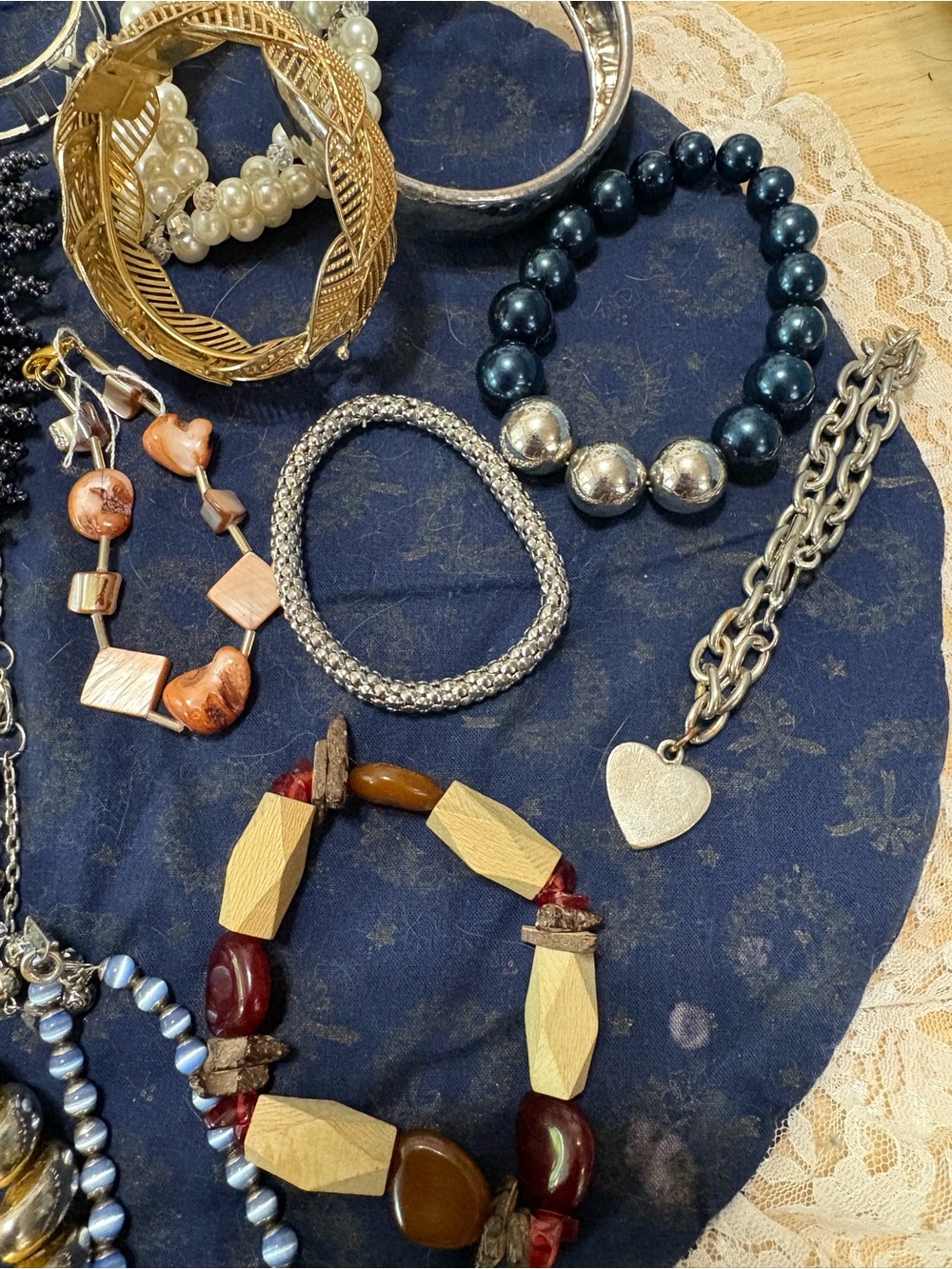 Large bracelet lot, all wearable